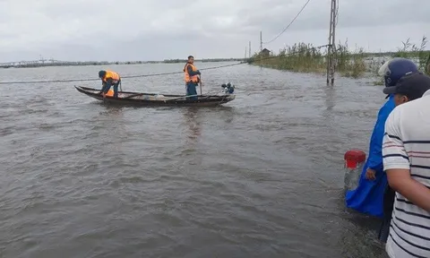 Bão số 6 quét qua Thừa Thiên-Huế làm tốc mái 214 ngôi nhà, 2 người chết