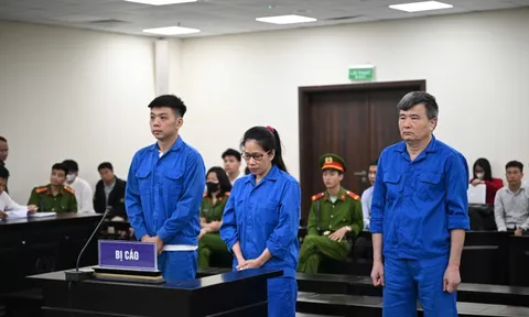 Đề nghị áp dụng tình tiết tăng nặng với cựu vụ phó nhiều lần gợi ý doanh nghiệp đưa hối lộ