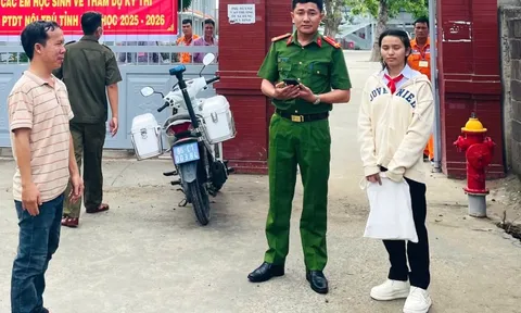 Công an xã dùng xe công vụ đưa thí sinh đi nhầm hơn 60 km về điểm thi