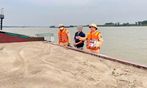 Hà Nội mở cao điểm truy quét 'cát tặc' trên sông