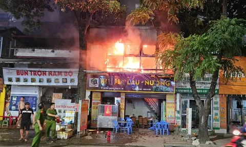 Quán lẩu nướng ở Hà Nội cháy ngùn ngụt