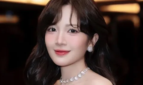 Chuyện tình Đình Tú và Ngọc Huyền