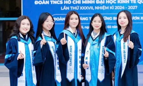 Đưa tiếng Anh thành ngôn ngữ chính ở đại học