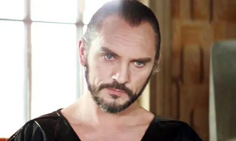 Terence Stamp, phản diện của Superman, vừa qua đời