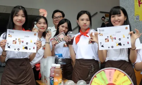 19h ngày 20-8, Trường đại học Ngoại ngữ - Tin học TP.HCM lên sóng Khám phá trường học