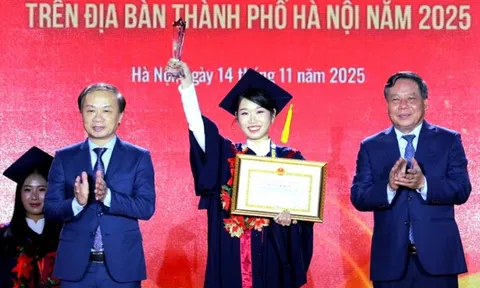 Hà Nội tuyên dương 95 thủ khoa đại học, học viện năm 2025