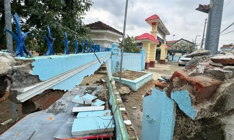 Xác xơ những ngôi trường ở rốn lũ Hòa Thịnh, vắng bóng thầy trò