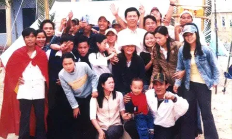 Nhớ bụi phấn trên mái tóc thầy cô - Kỳ cuối: Thầy hiệu trưởng trường làng