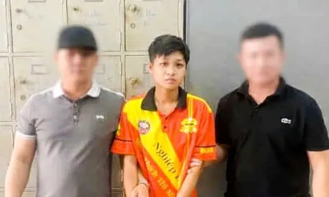 Giả trai để trốn truy nã sau khi trộm vàng người yêu đồng giới
