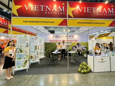 Nước dừa Việt Nam được khách hàng và chuyên gia nói là ‘ngon nhất’ tại hội chợ hàng đầu Châu Á 2023