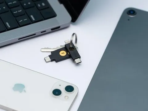 Cẩn trọng để tránh iPhone trở thành 'cục gạch'