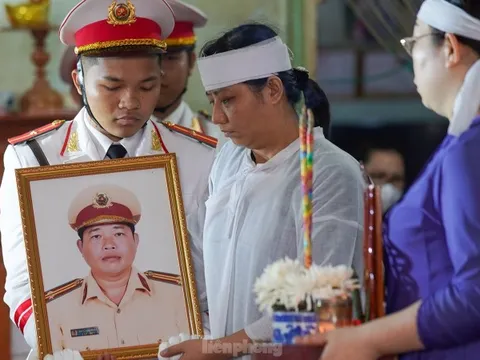 Trung tá Cảnh sát hy sinh khi truy bắt tội phạm ma túy được cấp bằng Tổ quốc ghi công