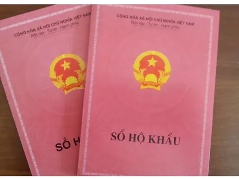 Hà Nội: Trường học không yêu cầu phụ huynh xuất trình sổ hộ khẩu giấy