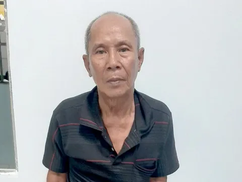 Tạm giam người đàn ông đánh đập cụ bà 85 tuổi ở TPHCM
