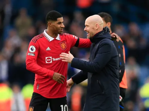 Ten Hag, Rashford chạm mốc đặc biệt trong ngày MU giành vé Champions League