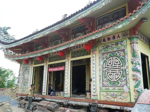 Sau dịch chuyển quốc tự tại Huế, ‘thần đèn’ Nguyễn Văn Cư tái xuất cứu nhà thờ bị lún