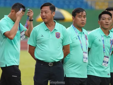 HLV Lê Huỳnh Đức: 'Tôi mới về đội có mười mấy ngày, cầu thủ tôi còn chưa biết hết tên'