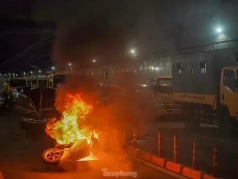 Xem Công an diễn tập cứu nạn, chữa cháy trong đường hầm vượt sông Sài Gòn