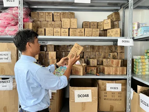 Cận Tết thiếu nhi, phát hiện hàng ngàn sản phẩm đồ chơi không nguồn gốc