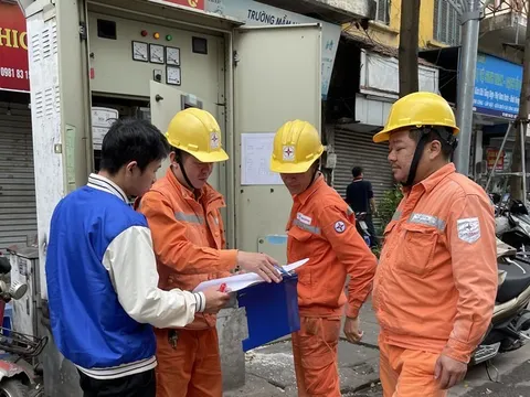 Điện, nước, thực phẩm 'rủ nhau' tăng giá giữa lúc nắng nóng