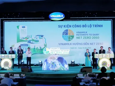Vinamilk là công ty sữa đầu tiên ở Việt Nam có nhà máy và trang trại đạt chứng nhận trung hòa carbon