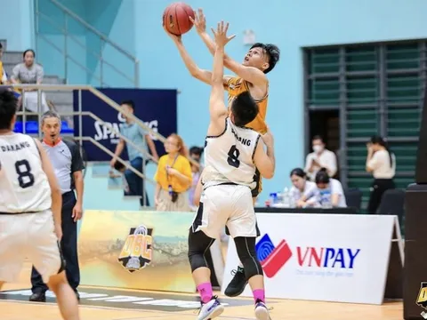 Sôi động ngày khai mạc Giải bóng rổ Vô địch Đà Nẵng