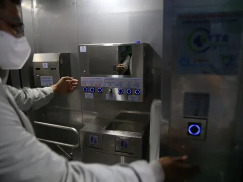 Cận cảnh nhà vệ sinh công cộng hiện đại 600 triệu đồng vừa khánh thành tại TPHCM