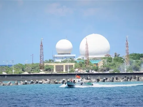 Tổ quốc nhìn từ biển - kỳ 8: Những đôi mắt gác cửa Biển Đông