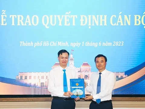 Công bố quyết định của Chủ tịch UBND TPHCM về công tác cán bộ