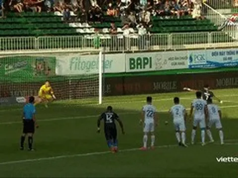 Giành trọn 3 điểm trước CLB Hà Nội, HAGL có bước tiến lớn trên BXH