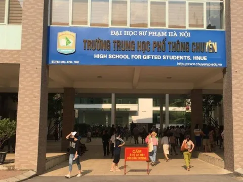 Bắt đầu kỳ thi tuyển sinh lớp 10 các trường THPT chuyên trực thuộc trường Đại học