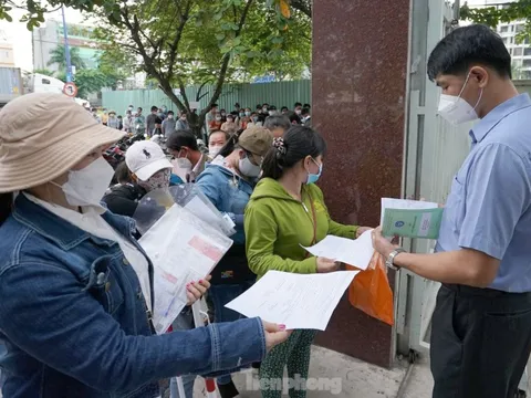 Rút BHXH một lần: Giải quyết nhu cầu trước mắt, người lao động gặp khó khăn khi về già