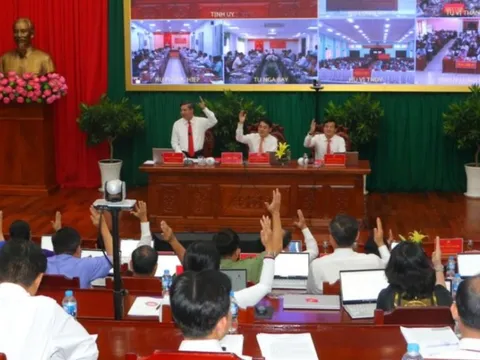 Hậu Giang: Sẽ có chính sách đặc thù khuyến khích cán bộ không đáp ứng yêu cầu tự nguyện tinh giản