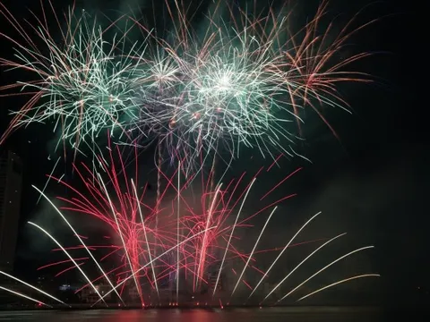 Đội chủ nhà kể câu chuyện hòa bình và hữu nghị