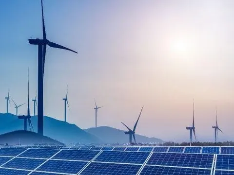 Bộ Công thương xử lý ra sao các dự án điện gió, mặt trời không nằm trong quy hoạch?