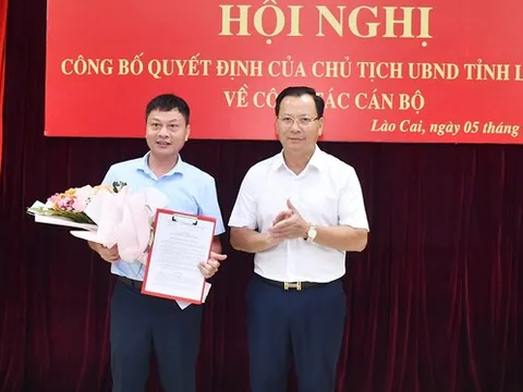 Công bố quyết định của Chủ tịch tỉnh Lào Cai về công tác cán bộ