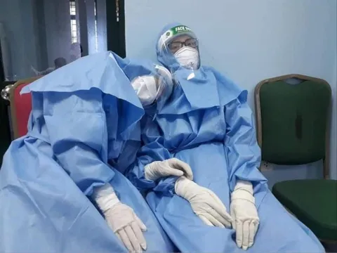 Chi trả chế độ phụ cấp ưu đãi nghề của ngành y tế: Kẻ khóc, người cười