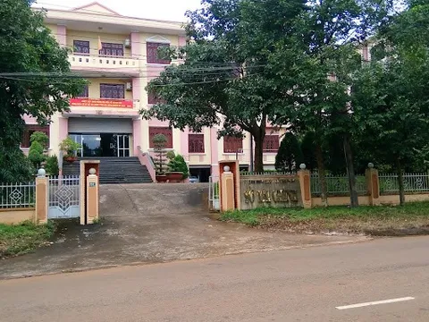 Khắp nơi tinh giản bộ máy, 2 sở ở Đắk Nông xin tăng số phòng