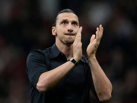 Ibrahimovic chính thức giải nghệ