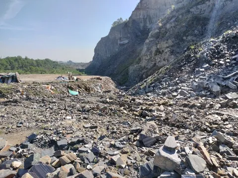 Đà Nẵng nghiêm cấm mua đi bán lại các mỏ khoáng sản