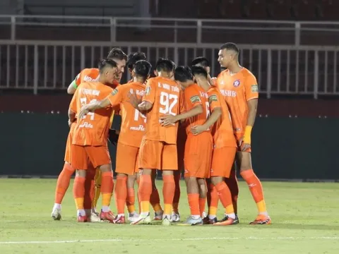 Bình Dương và Đà Nẵng chôn chân ở đáy BXH