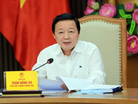 Sắp xếp, tổ chức lại bệnh viện để chăm lo sức khoẻ cho nhân dân tốt hơn