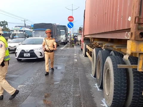 Tai nạn liên hoàn trên đường dẫn cao tốc TP. HCM- Trung Lương