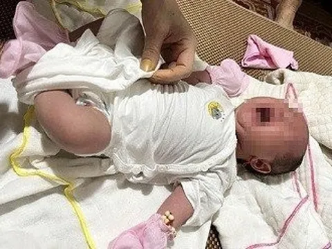 Hà Tĩnh: Bé gái sơ sinh bị bỏ rơi trong đêm kèm lời nhắn xót xa