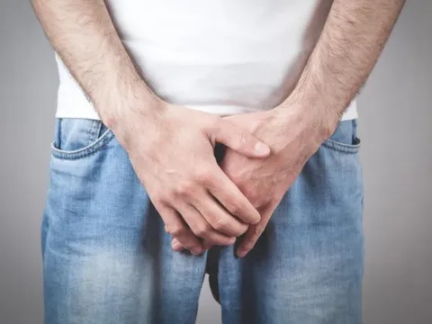 Gãy ‘cậu nhỏ’ khi đang quan hệ tình dục