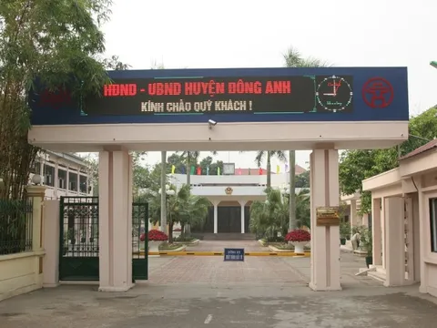 Hà Nội: Xử lý Chủ tịch xã uống rượu lái ô tô biển giả