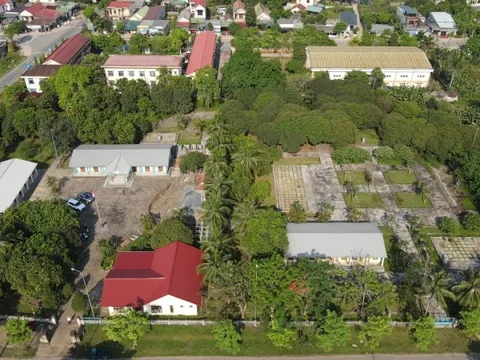 Cam Lộ, địa linh…