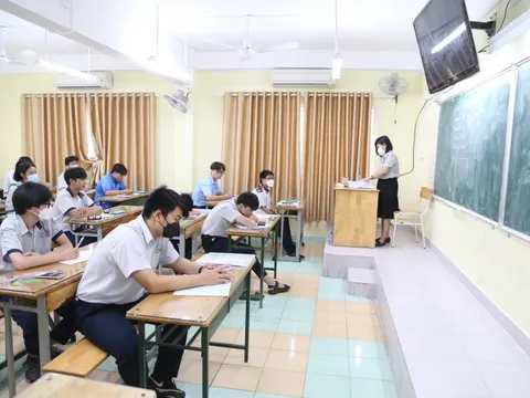 Gần 400 thí sinh bỏ thi môn Toán vào lớp 10 ở TPHCM