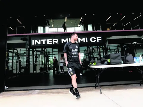 Khi nào Messi chơi trận đầu cho Inter Miami, giá vé xem CLB này tăng khủng cỡ nào?
