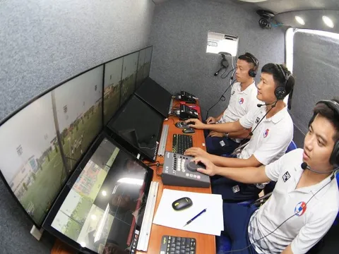 Trọng tài Việt Nam được đào tạo trên xe VAR, sẵn sàng triển khai tại V-League
